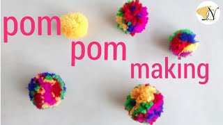 पोम पोम कैसे बनाये 5 मिनट में घर पर बनाने का आसान तरीका हिन्दी में make Multi coloured pom pom [upl. by Flowers]