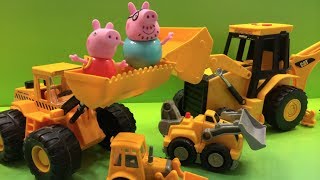 Daddy Pig takes Peppa Pig to watch a big truck unload bulldozers loaders and excavators [upl. by Meldoh]