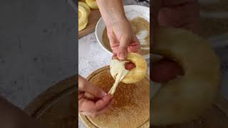 CIAMBELLINE DI MELE E SFOGLIA🍎  una ricetta in 1 minuto mele pastasfoglia lacucinadirita [upl. by Aracal]