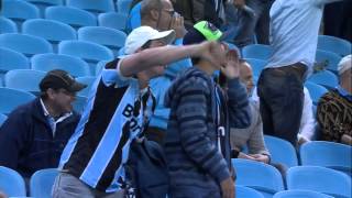 Ronaldinho Gaúcho é vaiado pela torcida do Grêmio  GRE 2 x 1 AtléticoMG 2014 [upl. by Eiuqnom]