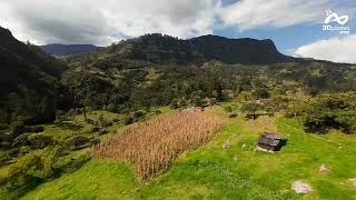 Emocionante Vuelo FPV sobre la Cascada de Sueva en Nemostén con Final Estrellado  Colombia en 4K [upl. by Ahsats909]