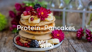 Protein Pancakes vegan  4 Zutaten Rezept mit Haferflocken [upl. by Navy263]