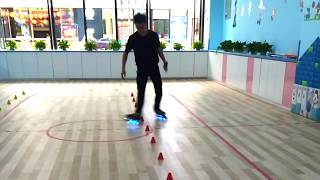 花样轮滑，基础动作展示及教学（前剪教学）easy and basic roller skating movements show and tutorial for advanced skater [upl. by Kowal820]