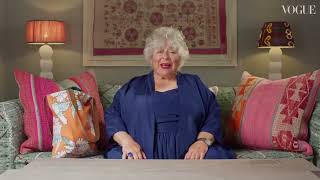 Miriam Margolyes says Miriam Margolyes [upl. by Lidstone]