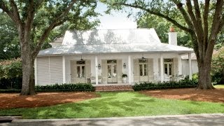 Choosing Exterior Paint Colors  Southern Living [upl. by Igal]