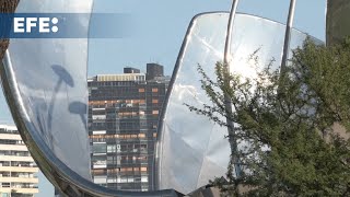 La Floralis Genérica el monumento insignia de Buenos Aires avanza en su restauración [upl. by Genni]