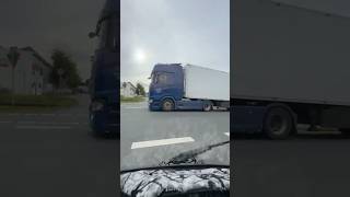 Keine Zeit für Autogramme 🤣🤘 lkw lkwfahrer autobahn ralfkleinpastransporte [upl. by Diad]