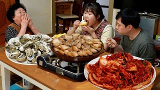 시댁먹방😋김장하는 날엔 수육과 굴 필수 올해 김장김치도 대성공 Korean Kimchi making season MUKBANG [upl. by Nnawaj]