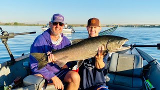 Summer  Fall chinook salmon fishing in TriCities WA Bateman Island Salmon Fishing Pasco Kennewick [upl. by Lesko]