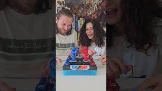 Gövdeyi ikiye bölen yumruk oyun oyuncak kutuoyunu boardgames challenge shorts couple games [upl. by Gresham916]