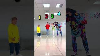 Шаффл Баттл 😎🔥 WHO IS BEST DANCER  🤔 NEON MODE 😨 TUZELITY SHUFFLE [upl. by Lletnwahs]