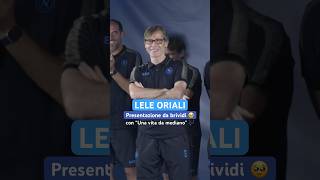 LELE ORIALI presentazione al NAPOLI da brividi 🥹 con “Una vita da mediano” 🎶💙 [upl. by Rim]