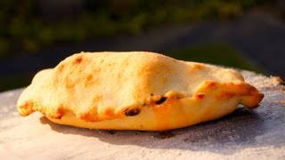 How To BBQ a Mini Calzone Pizza on a Big Green Egg  Pitmaster X [upl. by Abram]