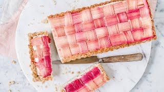 Recette Tarte tressée à la rhubarbe  FOOBY [upl. by Nobie484]