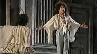 Frederica von Stade  quotNon so piùquot  Nozze di Figaro Met 85 [upl. by Gerhardt]