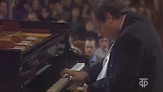 Grigory Sokolov plays Bach Toccata in E minor BWV 914  video 1990 [upl. by Akemet947]