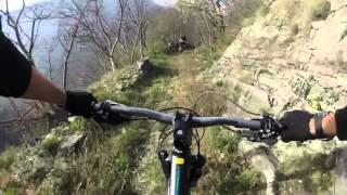 IL SENTIERO DEL VIANDANTE MTB ALLMOUNTAIN URBAN DOWNHILL BELLANO VARENNA BELLANO [upl. by Veleda536]