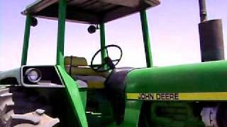 TRACTOR JOHN DEERE 4030 [upl. by Bittner]