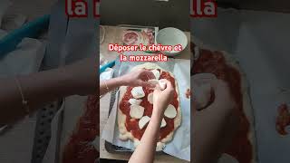 Pizza chèvre mozza miel 🍯🍕 pizza recettepizza miel 🍕 tropbon meilleurerecette recette [upl. by Dehnel642]