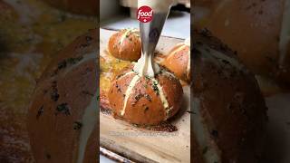 Korean Cream Cheese Garlic Bread 🧄🍞 comfortfood [upl. by Zendah]