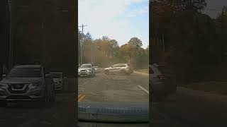 speeding idiot idiotsincars [upl. by Drannel]