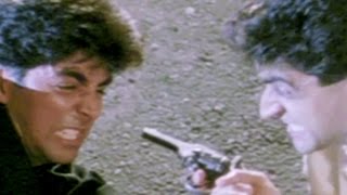 Akshay Kumar fights with Mohnish Behl  Dancer Action Scene 510 [upl. by Meredi470]