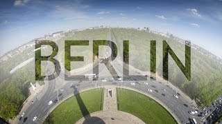 Berlin Ein Tag in einer Minute  Expedia [upl. by Hallimaj]