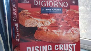 HOWDY FOOD REVIEWS DIGIORNO Rising Crust Ultimate Pepperoni Pizza [upl. by Earleen]