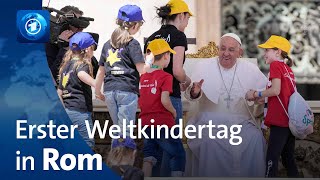 Papst begeht Weltkindertag in Rom [upl. by Roots110]