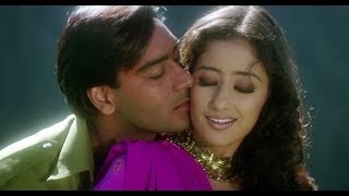 Ajay Devgn In Love With Manisha  Kachche Dhaage Movie Scene [upl. by Itnavart]