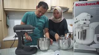 Unboxing Stand Mixer KitchenAid Heavy Duty 5KPM50 [upl. by Nortyad700]