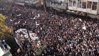 Syrie 70000 manifestants antirégime à Homs [upl. by Atiuqram]