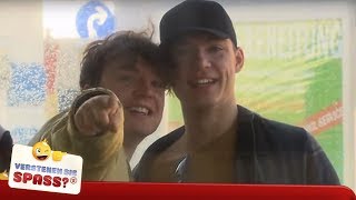 Die Lochis  Der AutoPrank  Verstehen Sie Spaß [upl. by Aehsel]