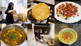 Cooking Delicious Meals Egg Chat Matar Poori Lehsuni Aloo Curry recipe egg winterspecial [upl. by Brass]