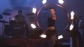 Fire hula hoop  Varinia amp Itzaes  Rockshow [upl. by Lidia590]