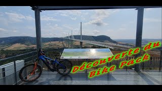 Les Fous De VTT  72  Découverte du Bike Pack au Viaduc De Millau [upl. by Elocin]