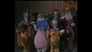 Payasos Asesinos Killer Klowns from Outer Space Stephen Chiodo EEUU 1988  Trailer Español [upl. by Carolle868]