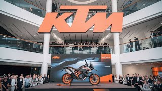 KTM 890 SMT 2025 The Perfect Fusion of Supermoto and Adventure Performance [upl. by Nortad774]