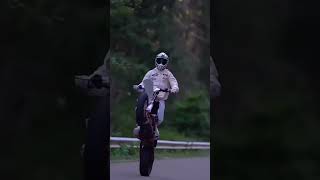 show on bikers 🤯 bike automobile kawasaki kawasakimotorcycles smartphone bikeloversbikers [upl. by Rinee639]