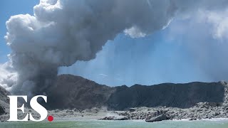 Volcano eruption New Zealand White Island moment Whakaari volcano erupts 2019 Dec 9 [upl. by Yrailih517]