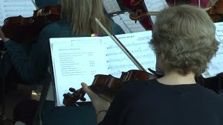 Music provides sweet sendoff at Missoula airport [upl. by Boesch]