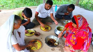 শীতের দুপুরে সব্জিখিচুড়ির সাথে পাতি হাঁস  winter special Khichuri amp Duck curry by villfood family [upl. by Ueihttam]