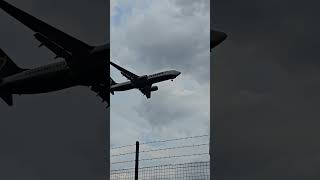 ryanair landing at stansted airport ryanairlanding stanstedairport stansted [upl. by Llenal]