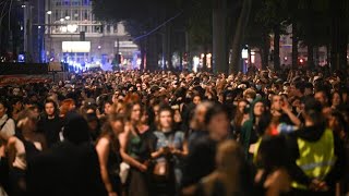 Tag der Arbeit Walpurgisnacht in Berlin verläuft weitgehend friedlich [upl. by Chevy]