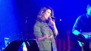 Kany Garcia  hoy ya me voy  en vivo Sala El Sol Madrid 16102018 [upl. by Vitkun763]