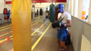 JORDAN PURE SKILL GILL WORKS OUT ON THE HEAVYBAG  WORLD FAMOUS INGLE GYM [upl. by Flint658]