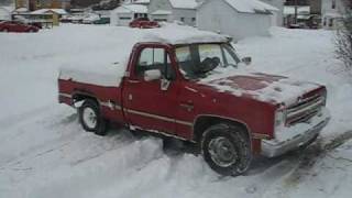 1986 C10 Silverado 305 4bbl Stuck in the Snow [upl. by Hendrik252]