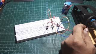 Electromagnetic Field EMF Sensor Using Three Transistors Demonstration [upl. by Nyroc]