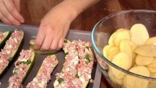 Zucchini aus dem Ofen  Backrezept von Betty Bossi [upl. by Htebilil619]