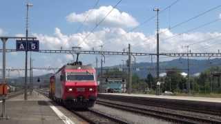 Swiss Rail Traffic Re 456 142 mit zwei Traktoren und Pfiff in Rotkreuz [upl. by Keating]